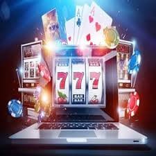Dealer phát trực tiếp tại bàn baccarat Live Casino trên nền tảng kasyno Việt Nam